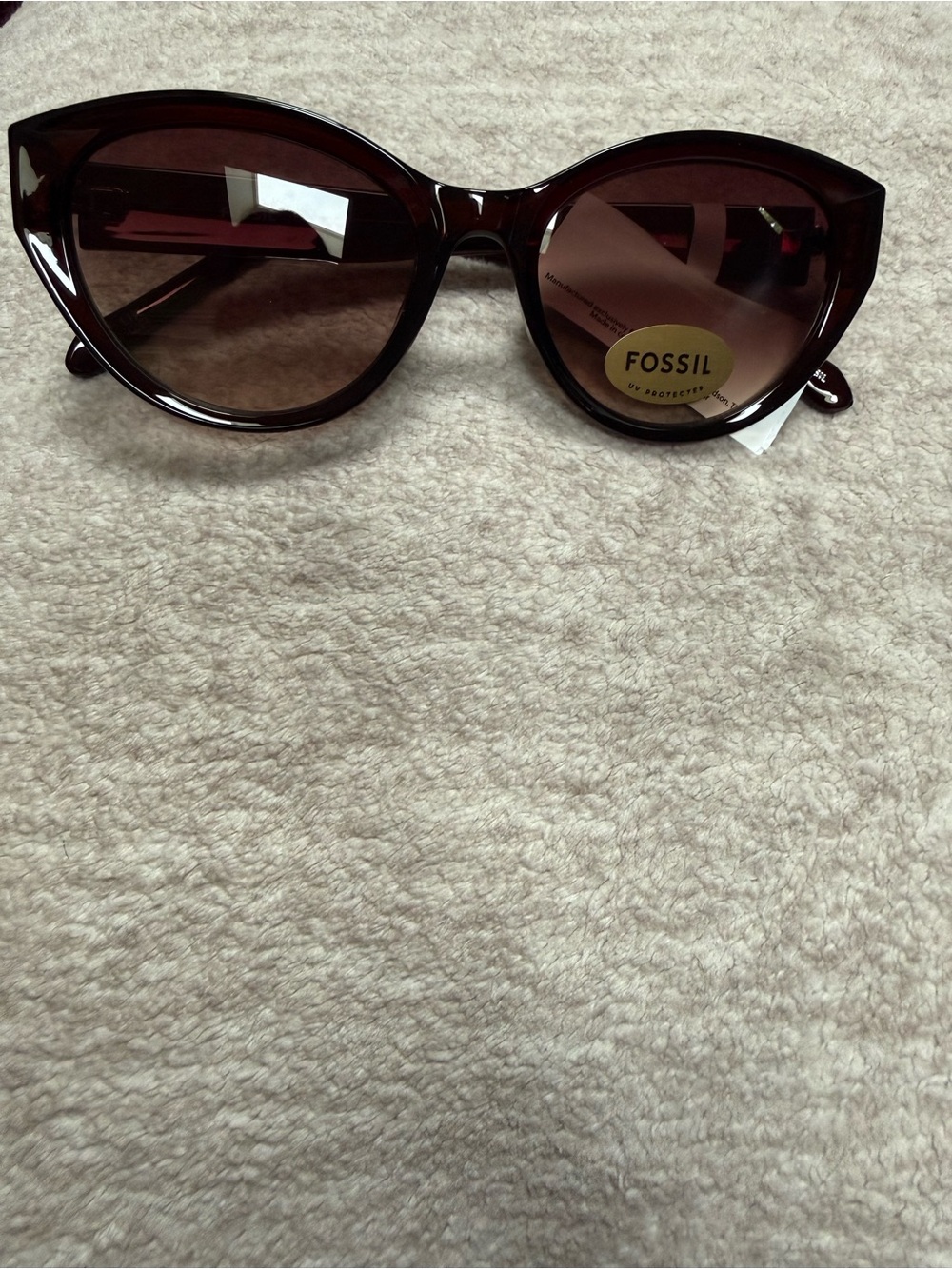 New Fossil Women's Cat Eye Sunglasses
Dark Brown X82840